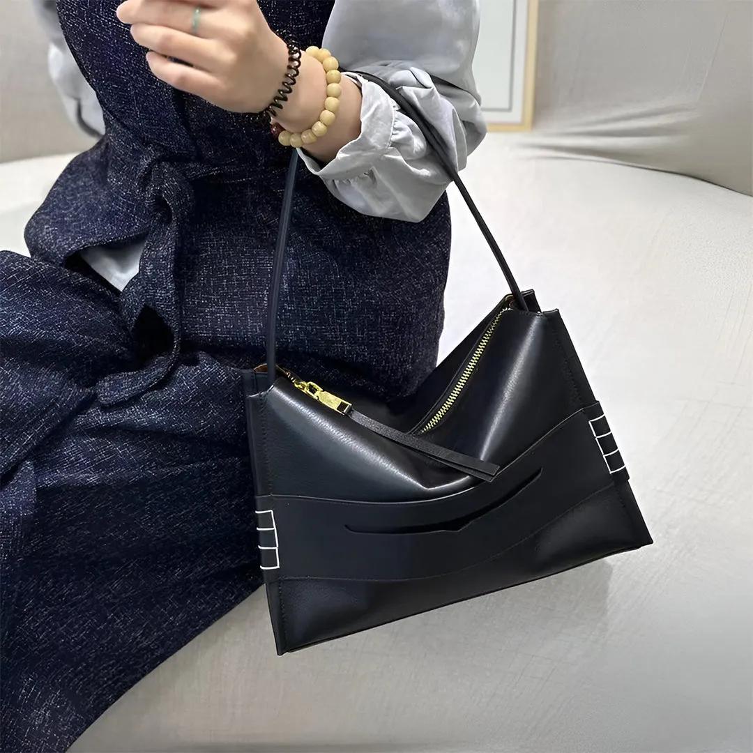 Aster Shoulder Bag