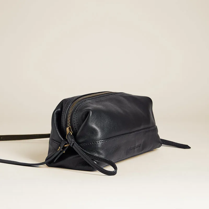 Bon Bon East West Baguette - Leather Black