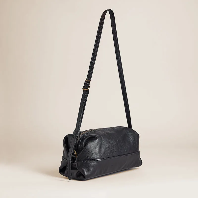 Bon Bon East West Baguette - Leather Black