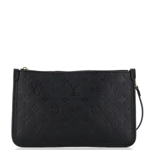 CarryAll Pochette Monogram Empreinte Leather MM