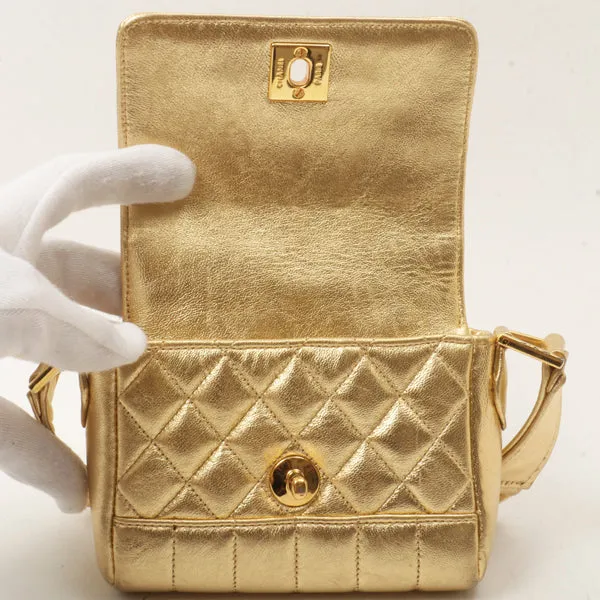 Chanel Around 1990 Made Design Stitchturn-Lock Shoulder Bag Gold