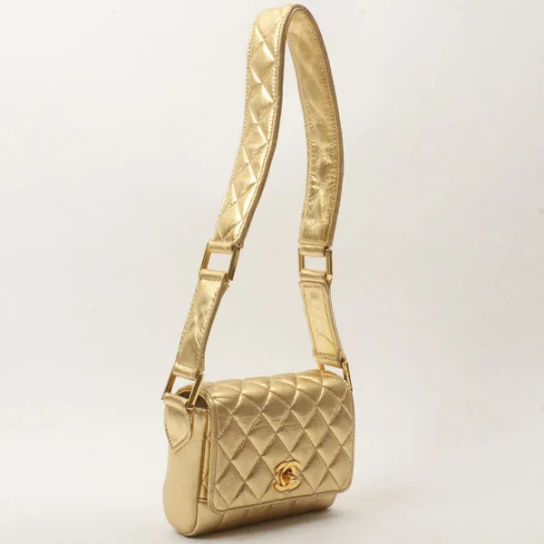 Chanel Around 1990 Made Design Stitchturn-Lock Shoulder Bag Gold