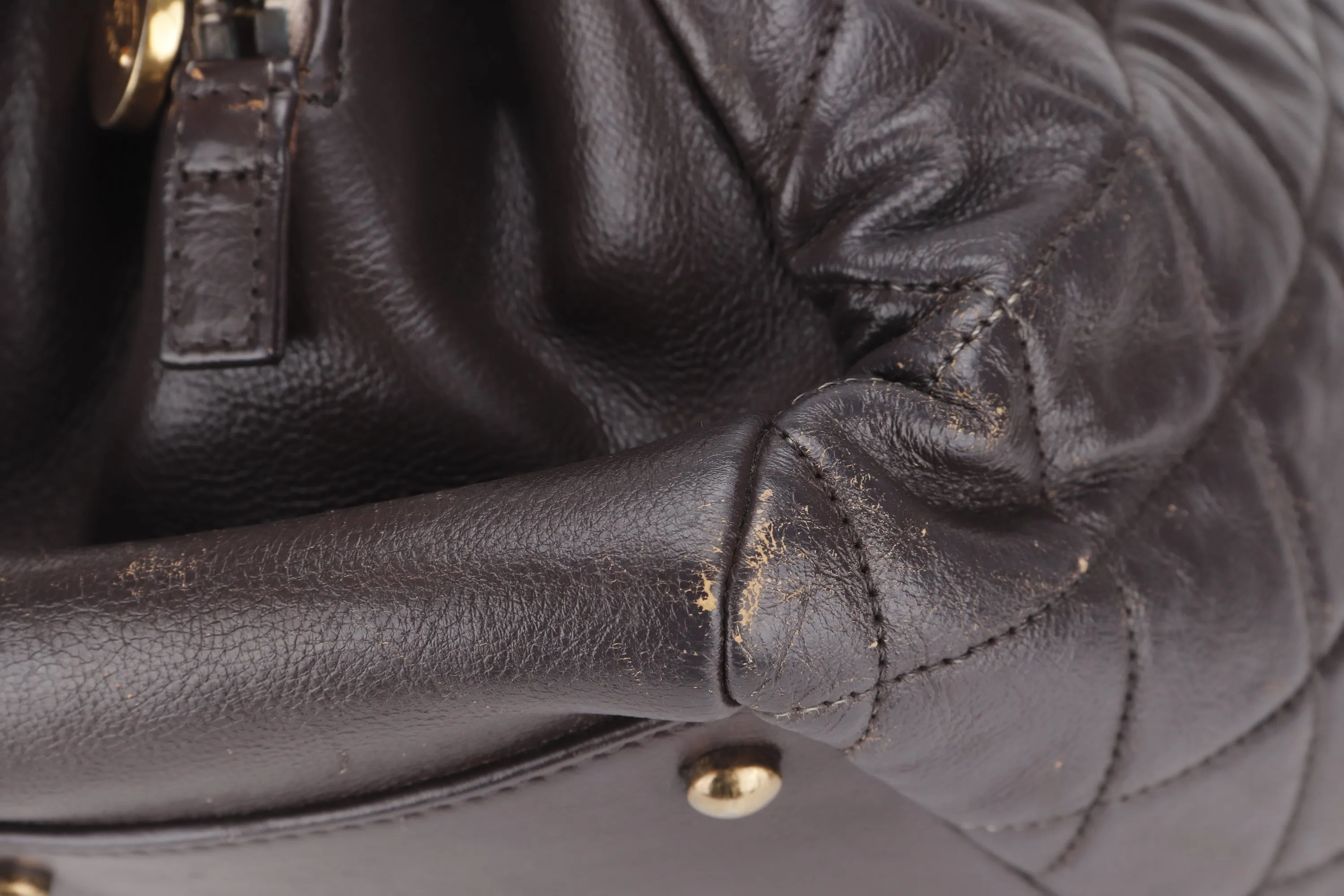 CHANEL QUILTED MATELASSE LAMBSKIN CC LOGO SHOULDER BAG (1739xxxx) GOLD HARDWARE, NO  & DUST COVER