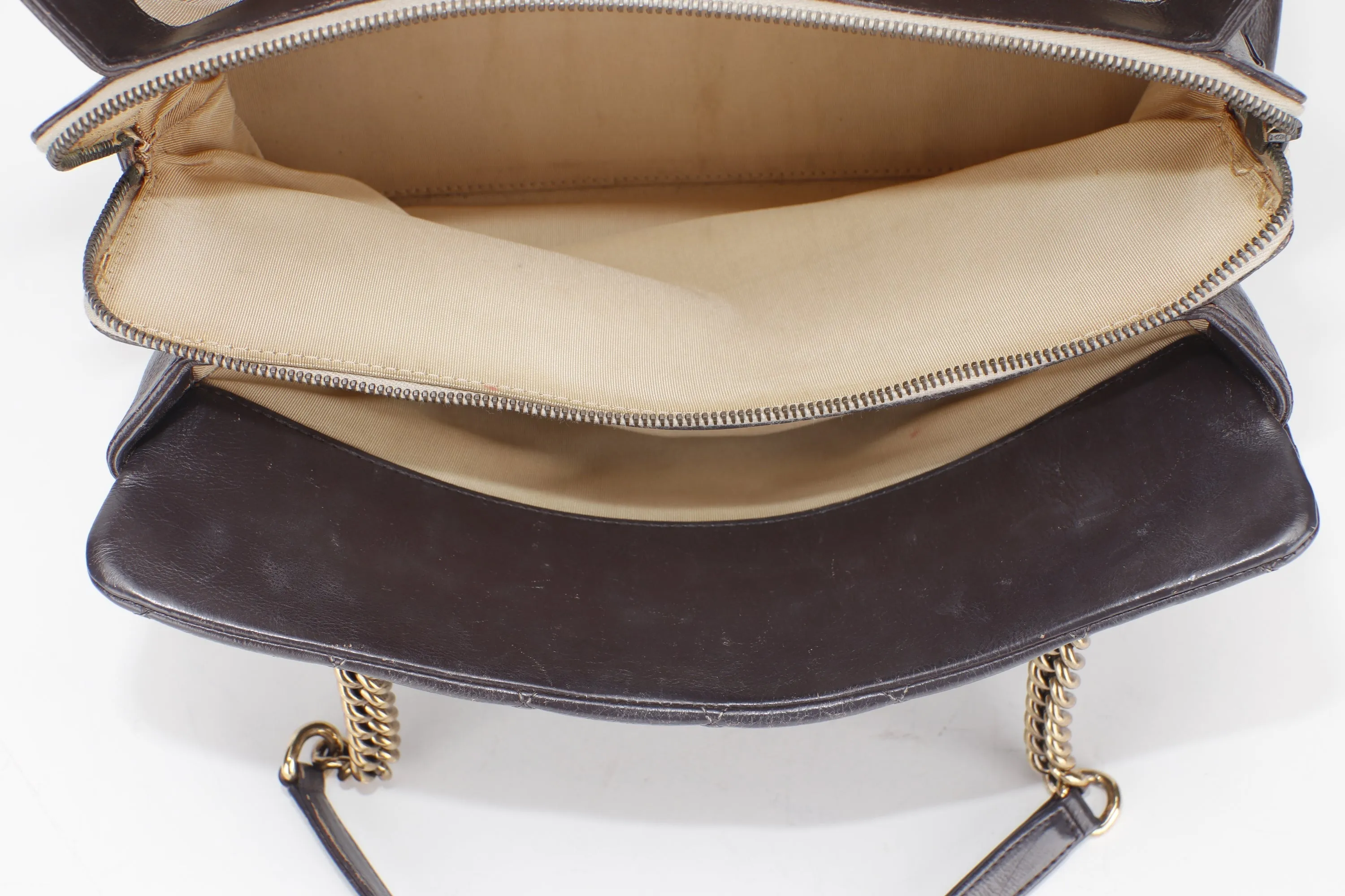 CHANEL QUILTED MATELASSE LAMBSKIN CC LOGO SHOULDER BAG (1739xxxx) GOLD HARDWARE, NO  & DUST COVER