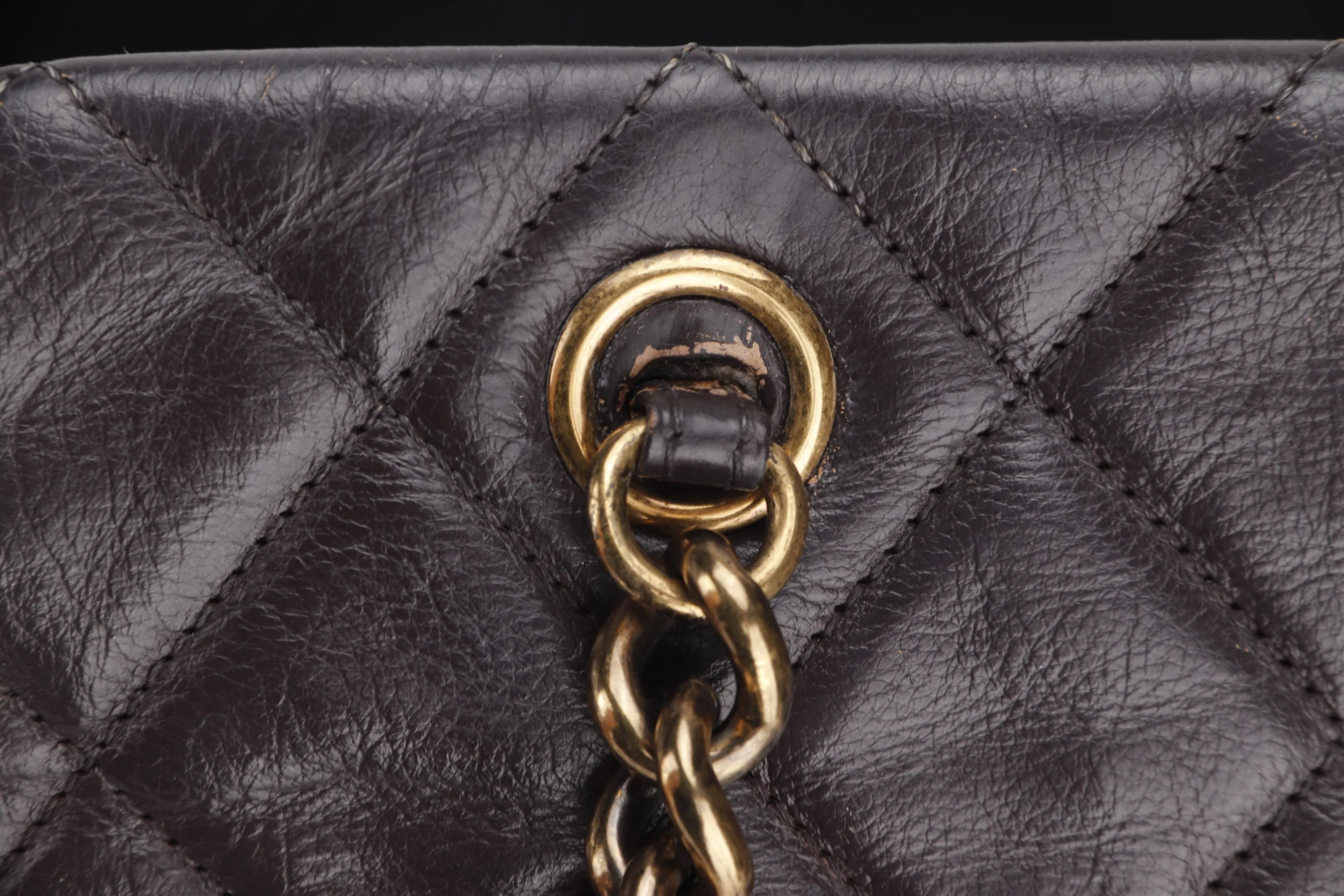 CHANEL QUILTED MATELASSE LAMBSKIN CC LOGO SHOULDER BAG (1739xxxx) GOLD HARDWARE, NO  & DUST COVER