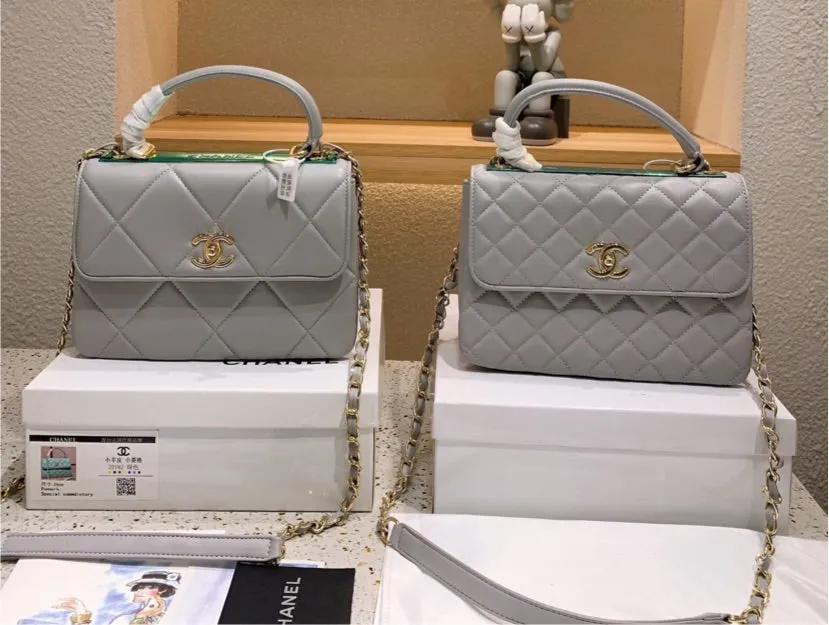 Chanel woman Shoulder handbag