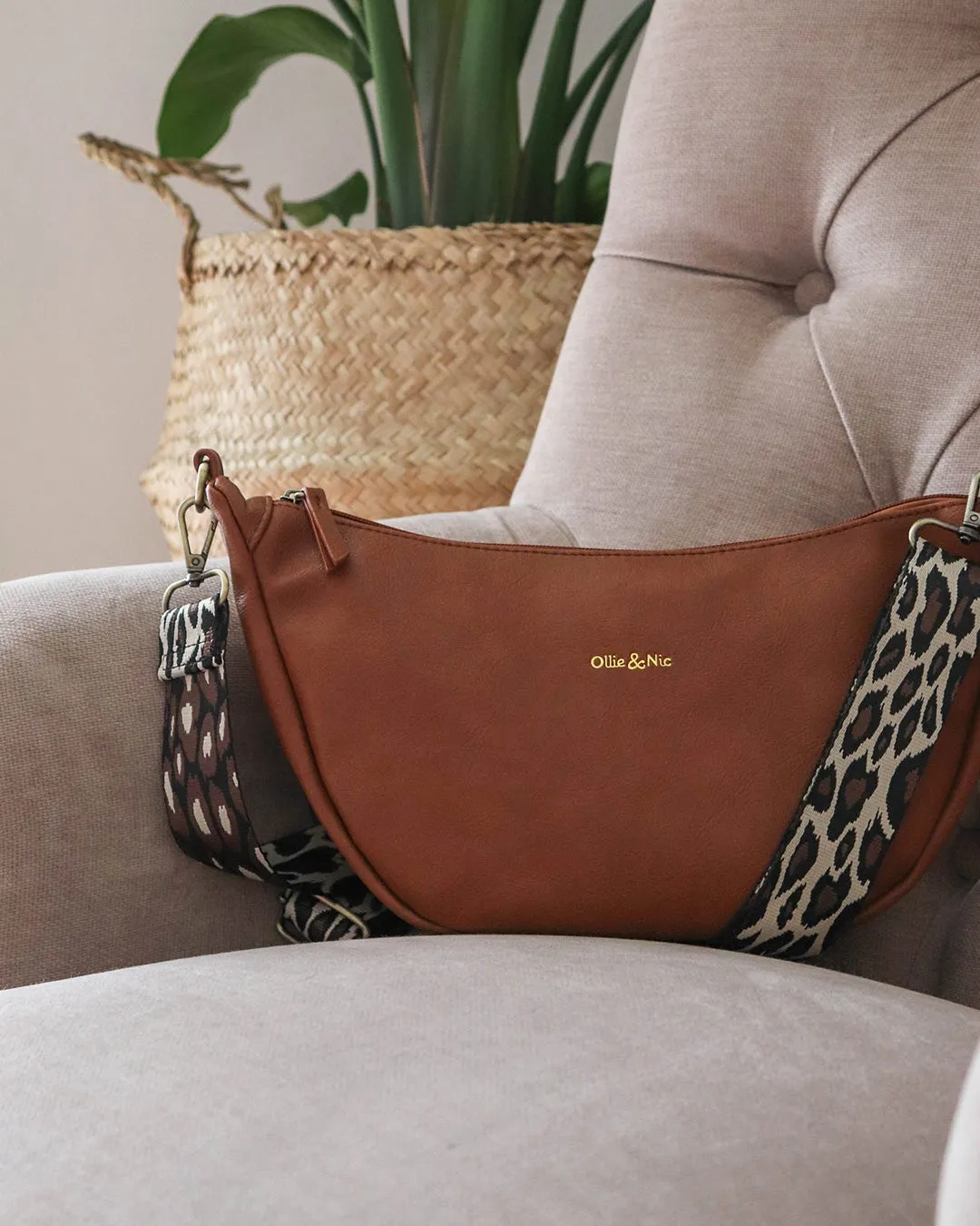 Dempsey Scoop Bag - Tan