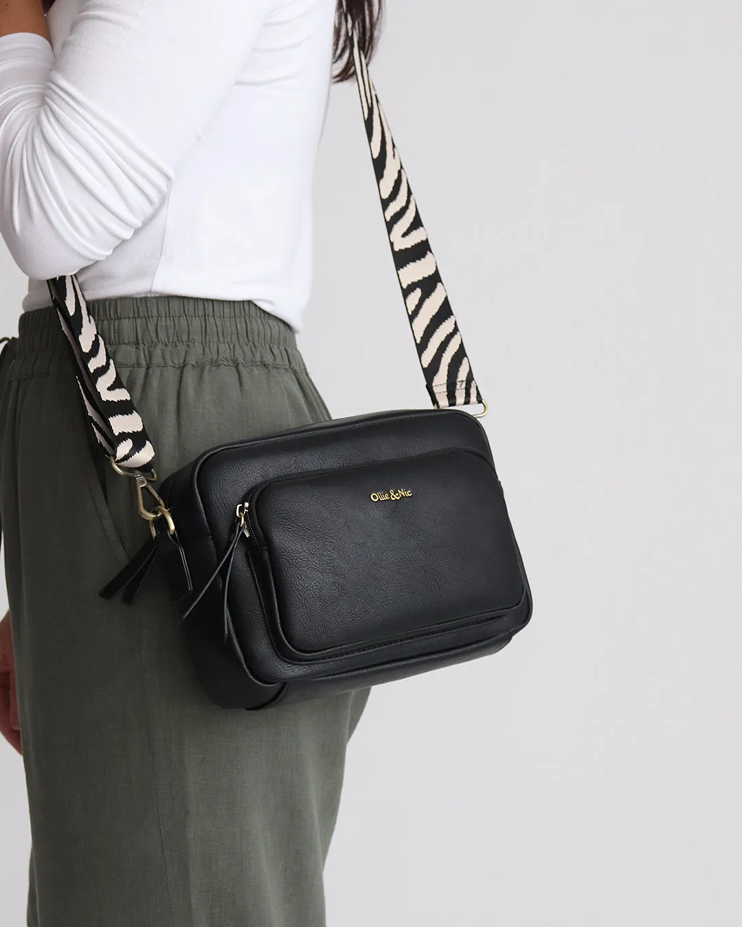 Doyle Crossbody - Black