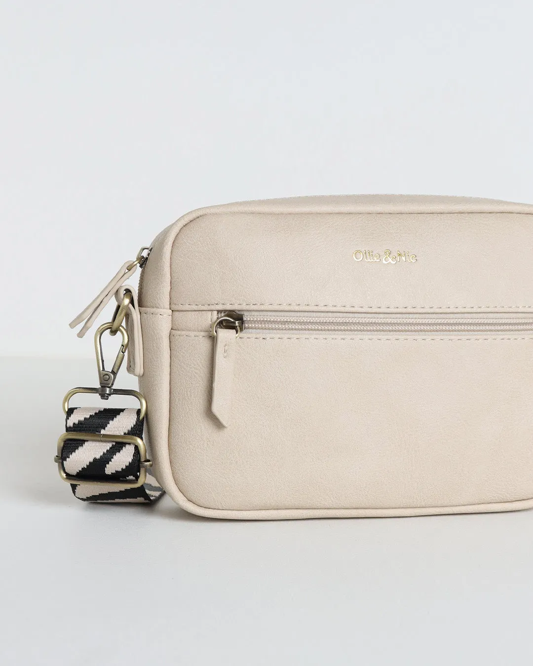 Gigi Crossbody - Pebble