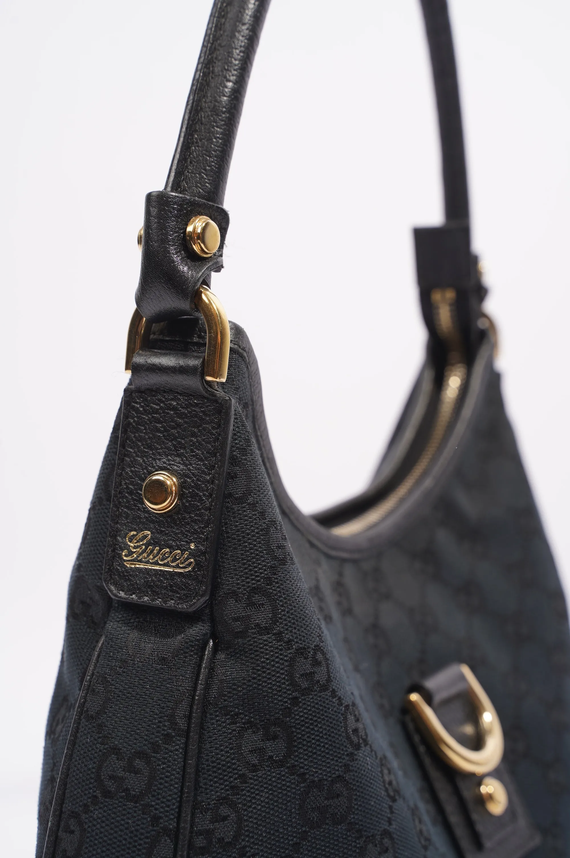 Gucci Abbey GG Shoulder Bag Black Supreme Canvas