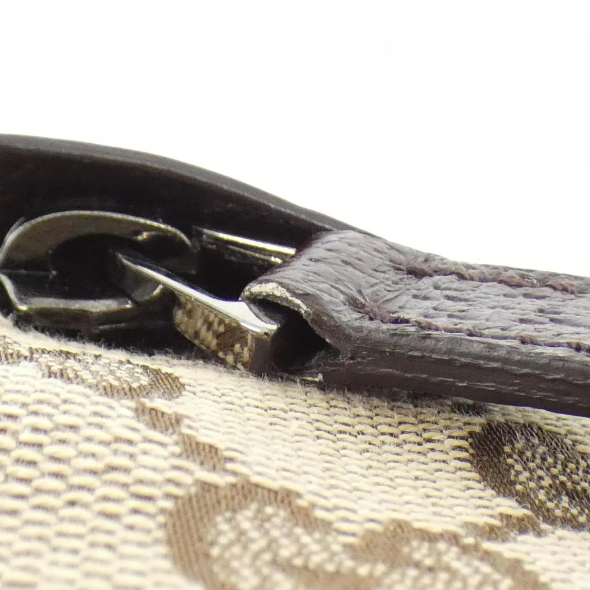 Gucci Gg Canvas Fanny Pack (Pre-Owned)