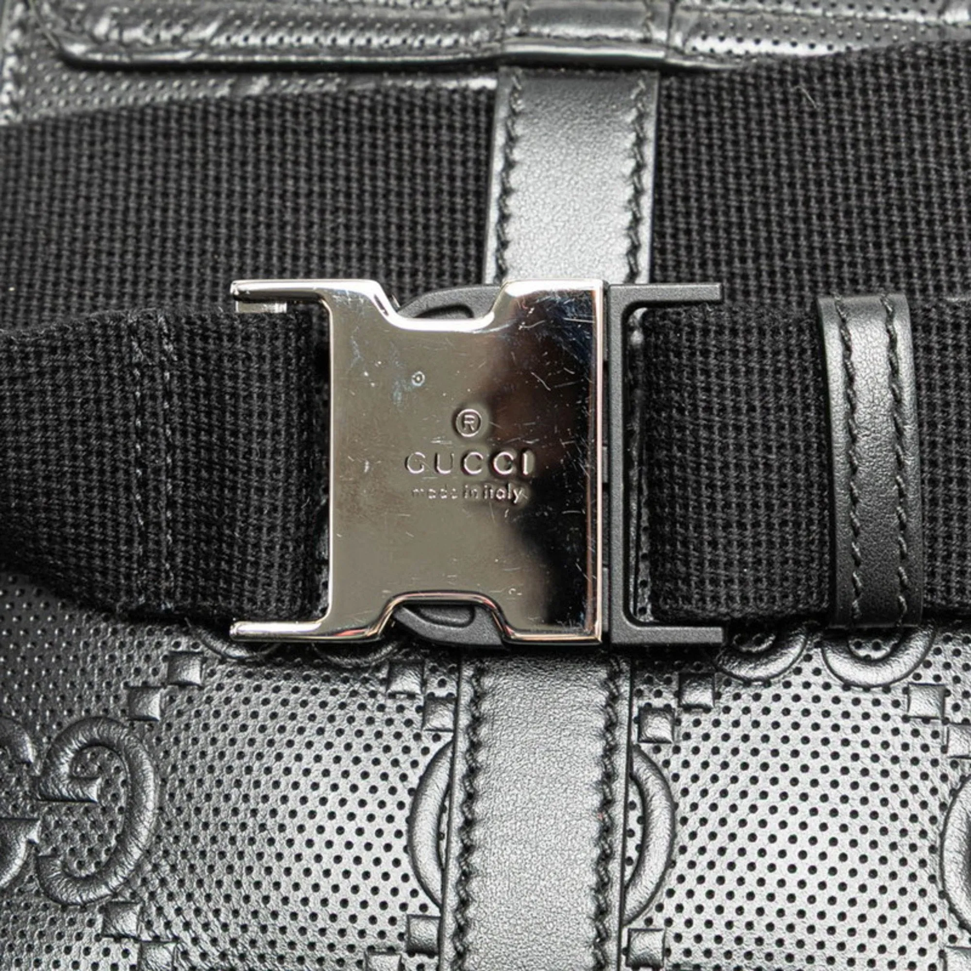 Gucci Leather Fanny Pack (Pre-Owned)