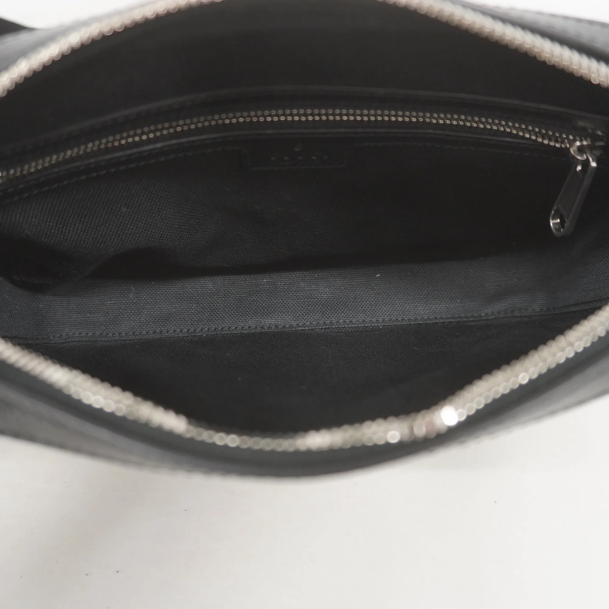 Gucci Shoulder Bag 703468 Women's GGSupreme Black