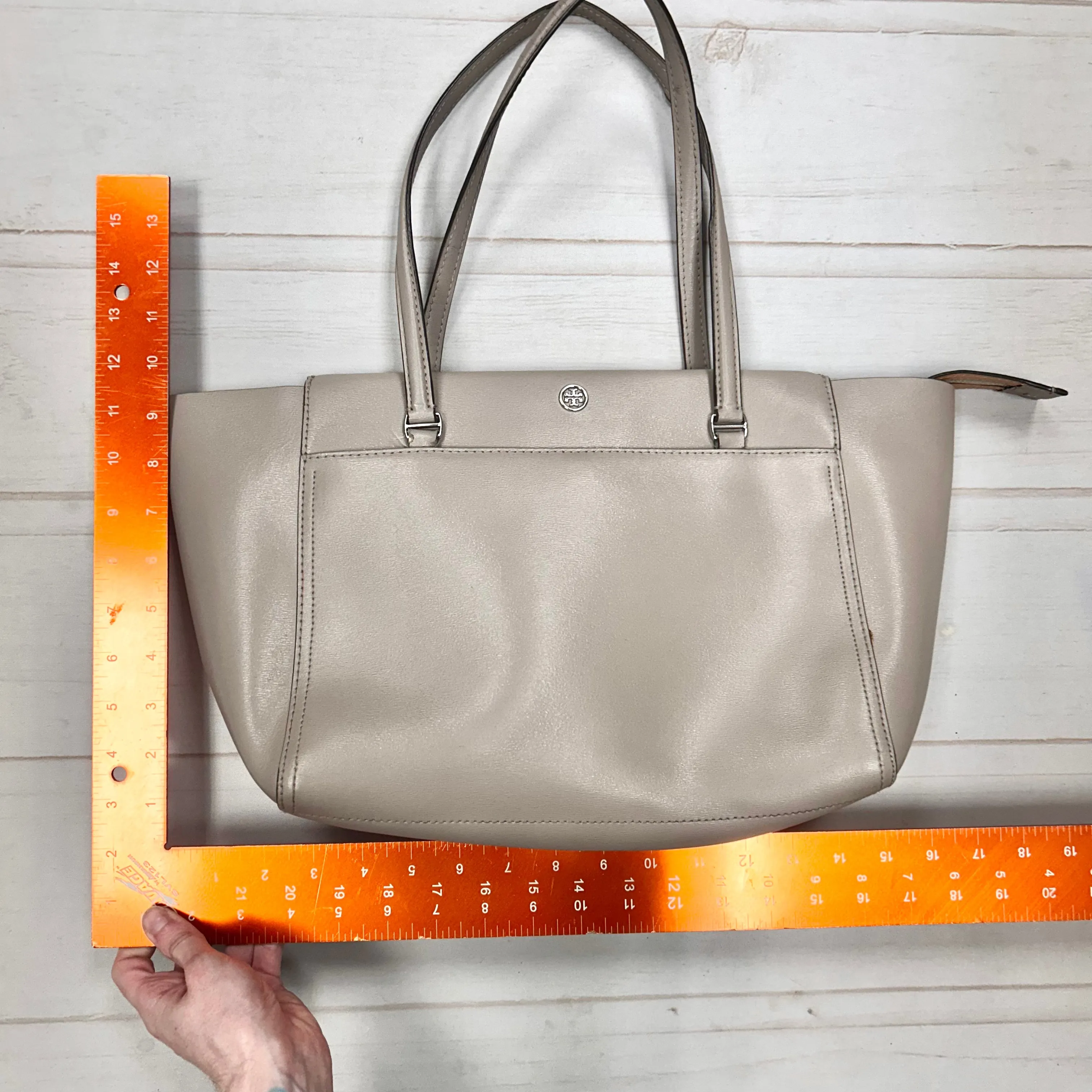 Handbag Designer By Tory Burch, Size: Medium