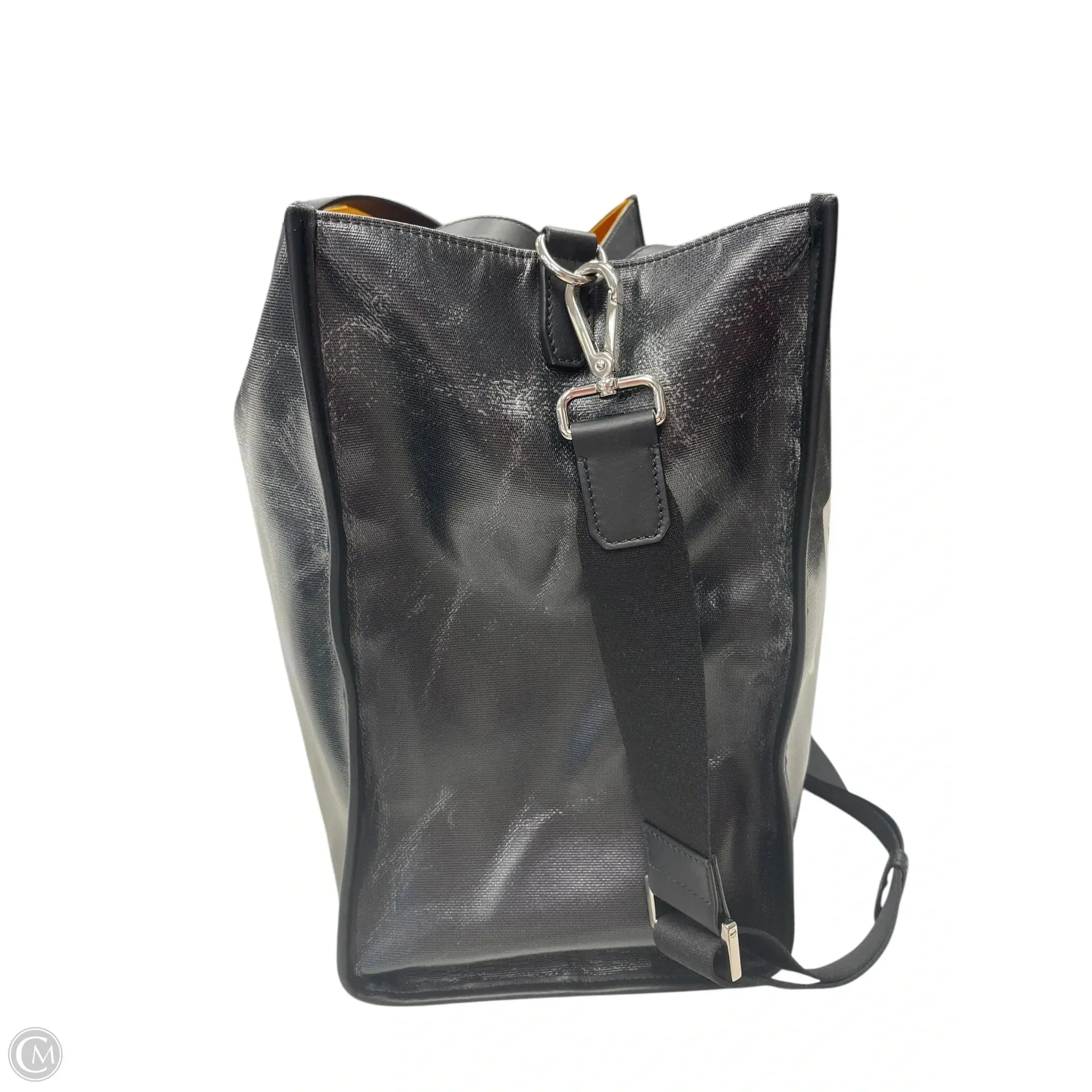Handbag Luxury Designer By Fendi, Size: Large
