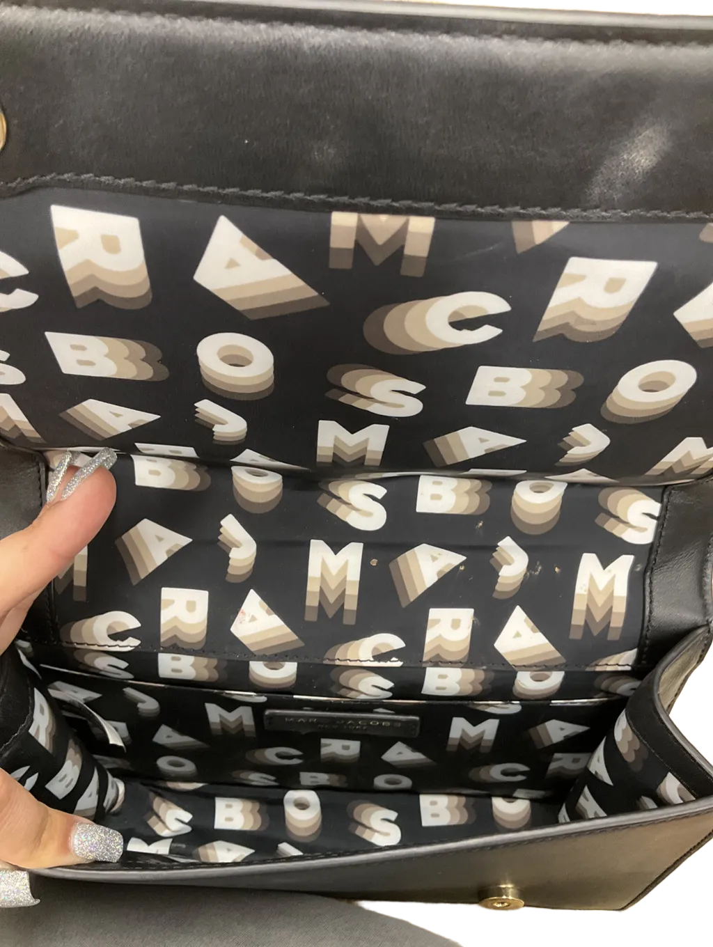 Handbag Luxury Designer By Marc Jacobs  Size: Medium