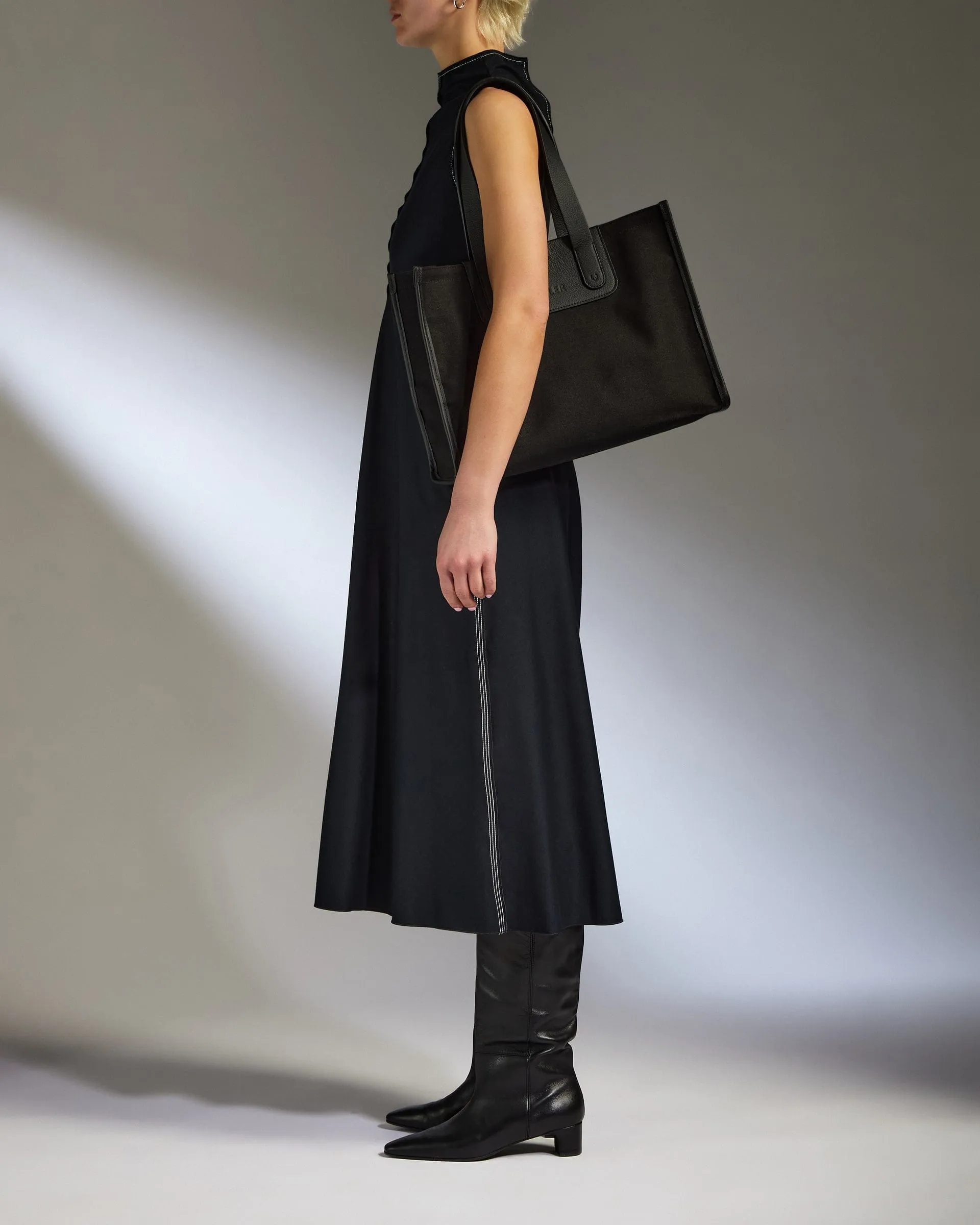 Heritage Tote Bag in Black