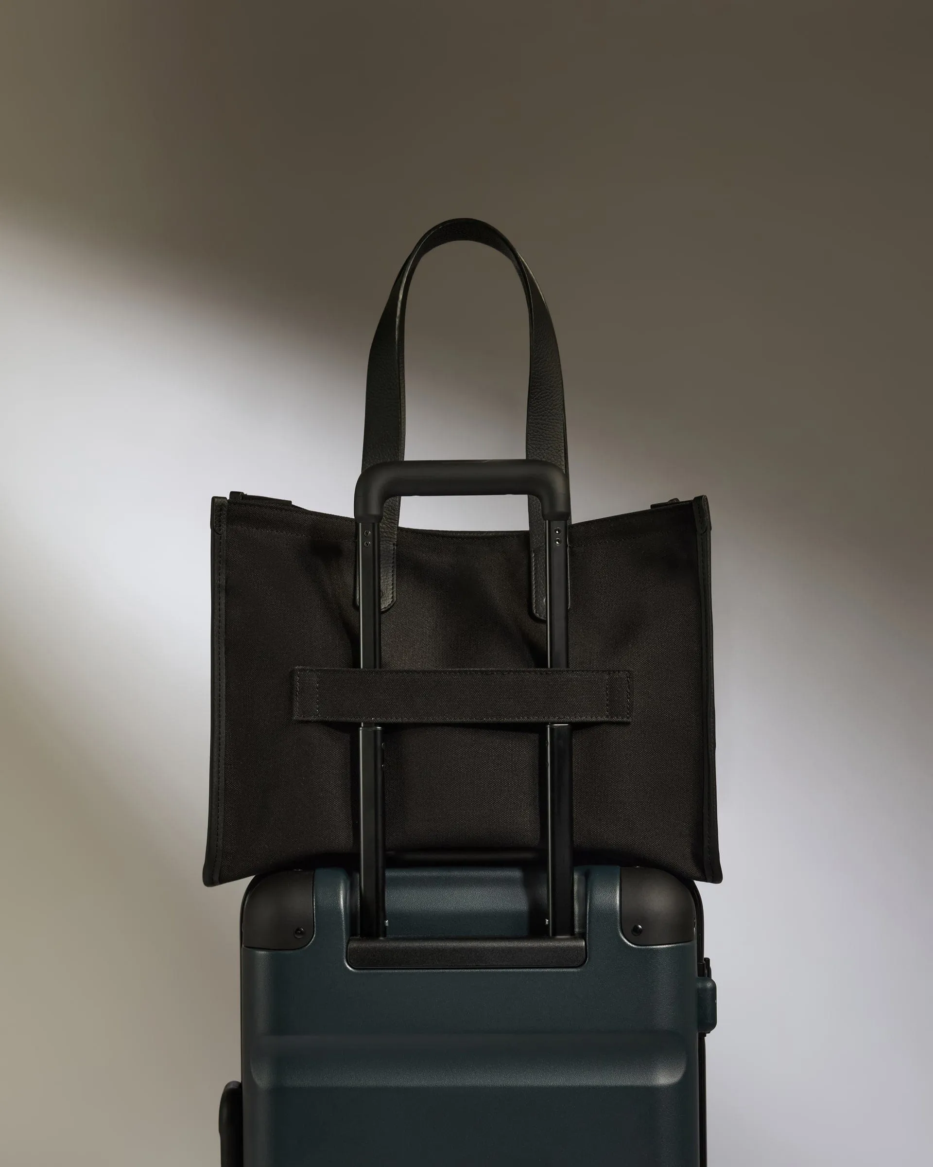 Heritage Tote Bag in Black