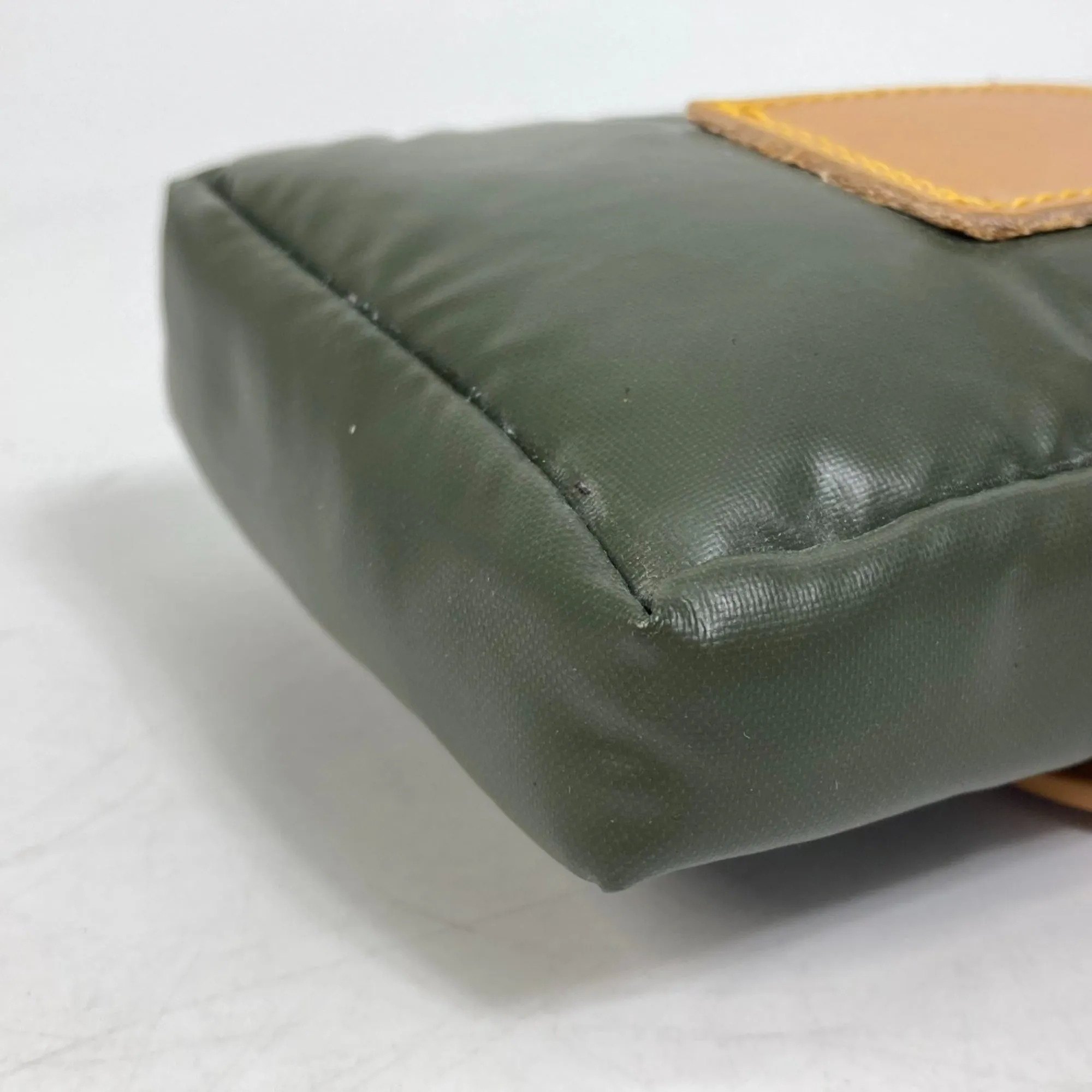 Hunting World   Pouch (Pre-Owned)