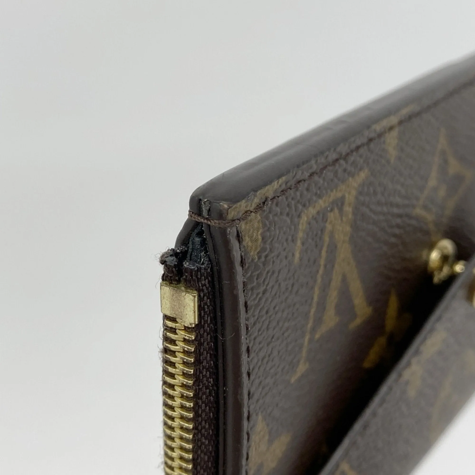 Louis Vuitton Noir Coin Purse/Coin Case (Pre-Owned)