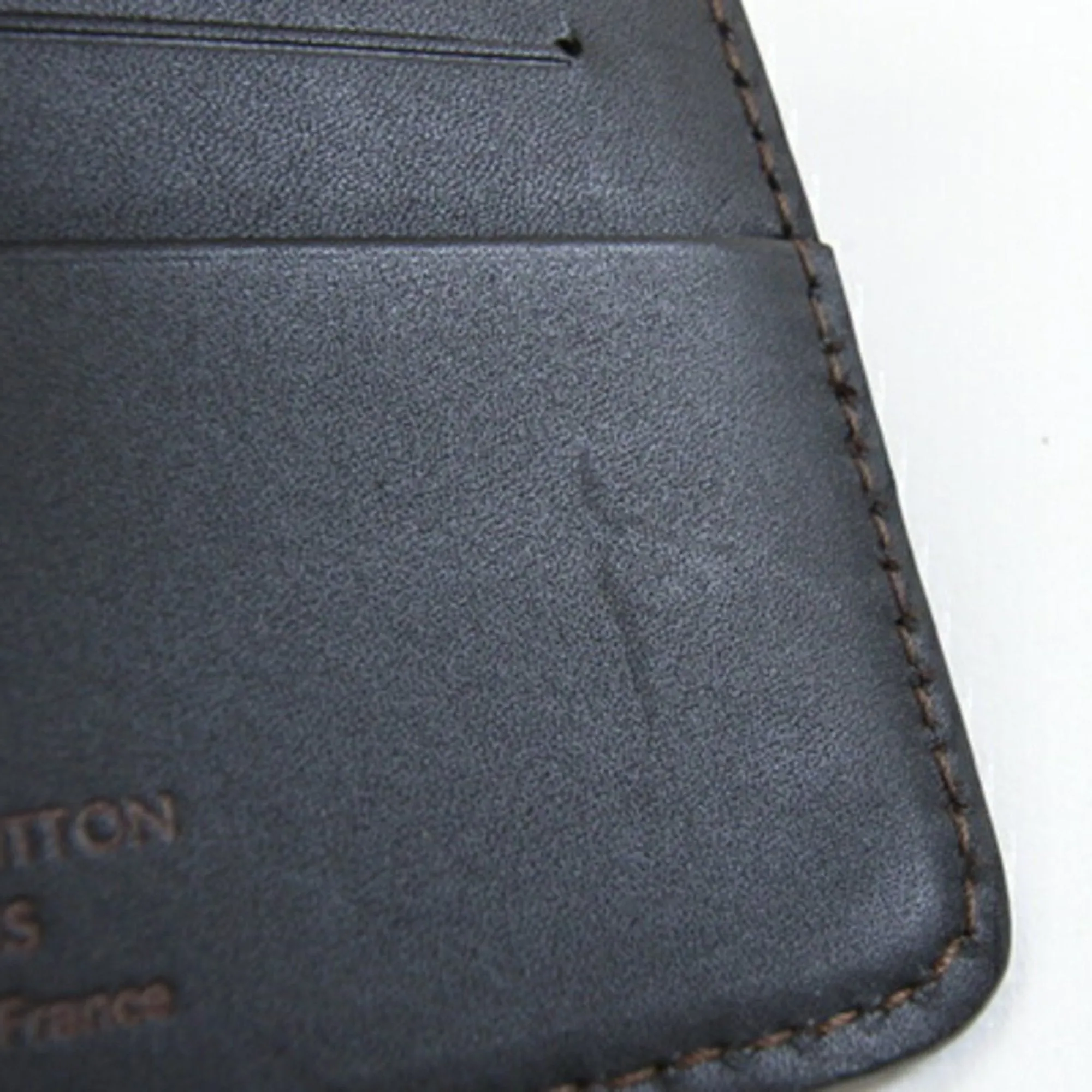 Louis Vuitton Utah Leather Wallet (Bi-Fold) (Pre-Owned)