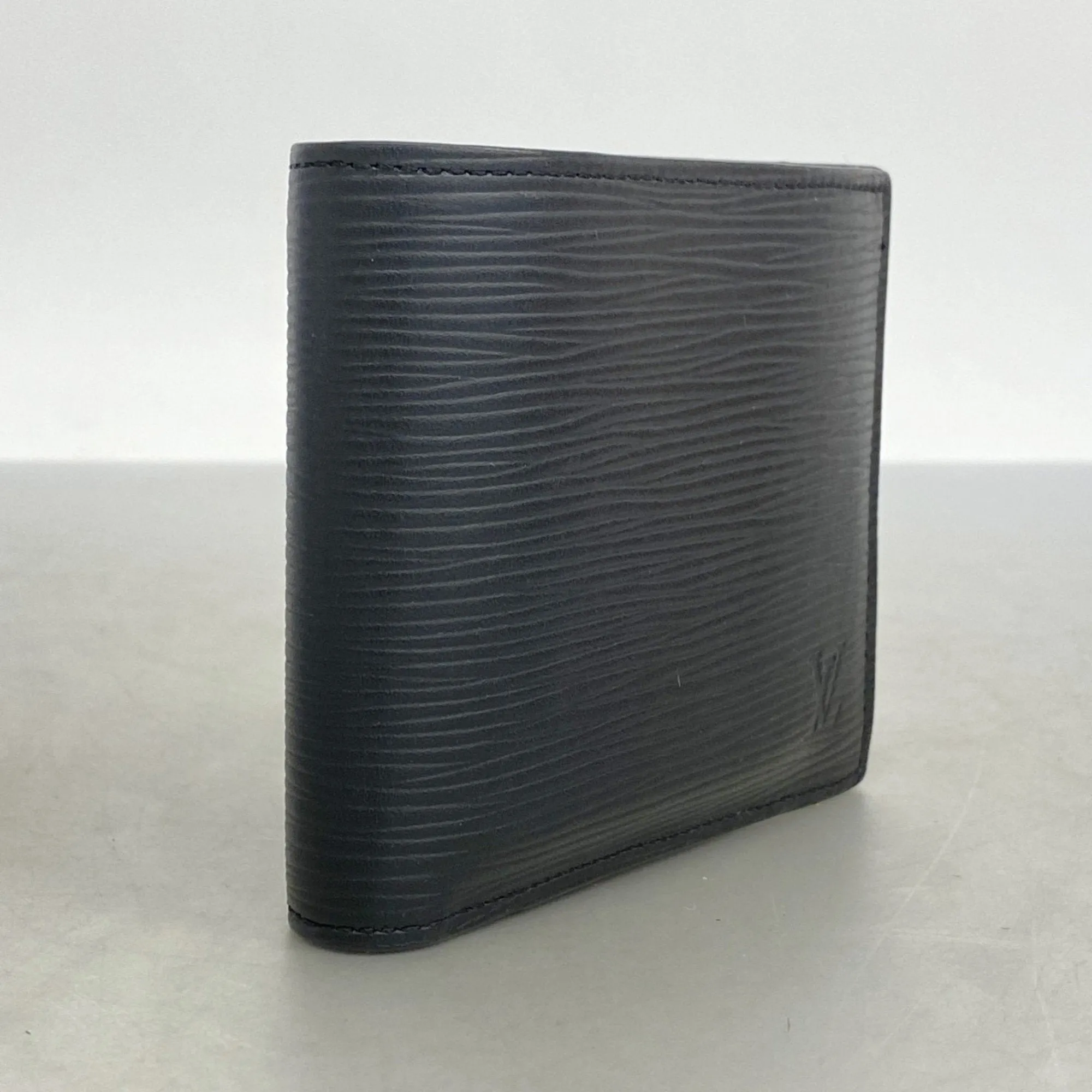 Louis Vuitton Wallet (Bi-Fold) (Pre-Owned)