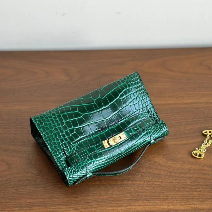 Luxury Classic Cowhide Leather Bag Mini Pig-nose Chain with Gold-Tone Hardware and Crocodile Pattern  A Must-Have Designer Bag, Evening Clutch, Party Bag, Christmas Gift for Her