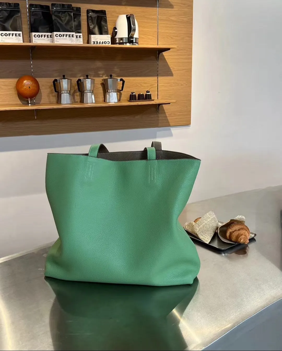 Luxury High-end Pebbled Full Grain Leather Double-Sided Two Tone Tote Bag, Real Genuine Leather Minimalist Oversized Handbag for Everyday & Travel