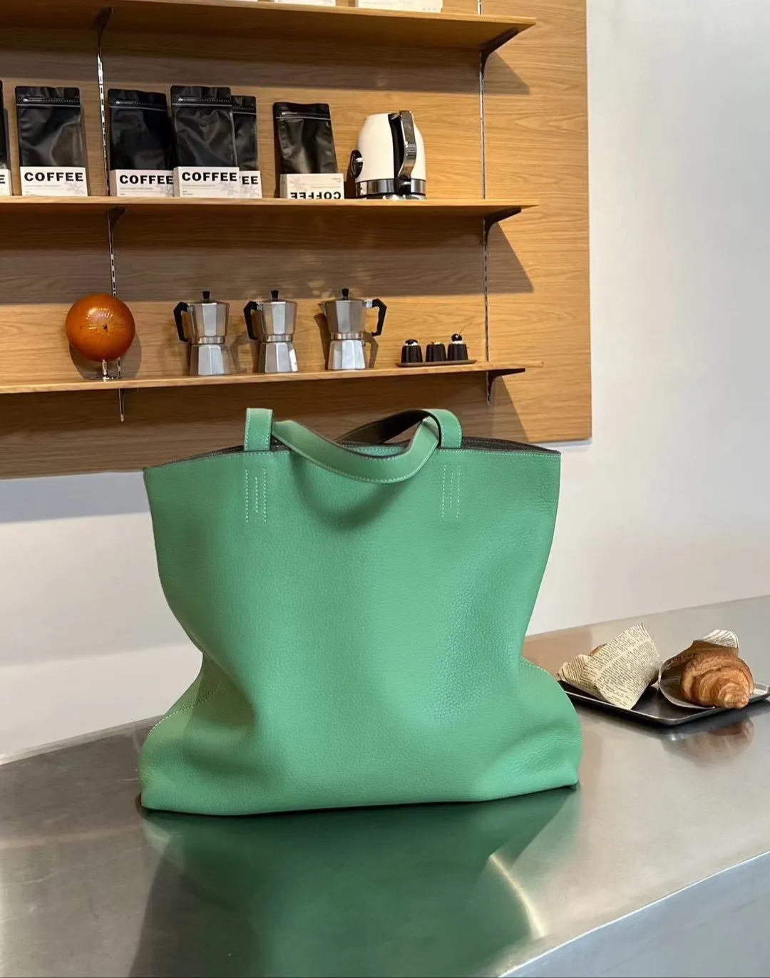 Luxury High-end Pebbled Full Grain Leather Double-Sided Two Tone Tote Bag, Real Genuine Leather Minimalist Oversized Handbag for Everyday & Travel