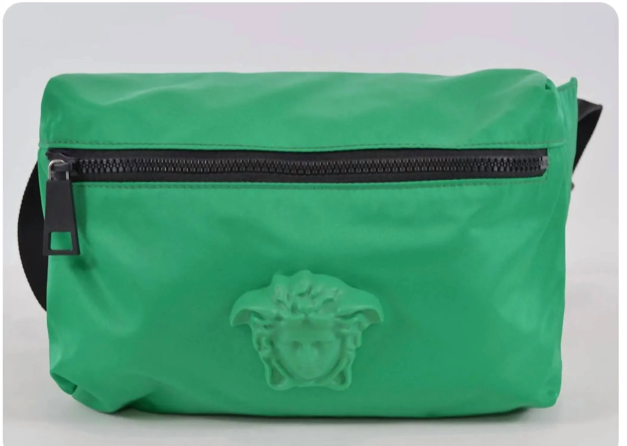 Medusa Nylon Belt Bag In Green