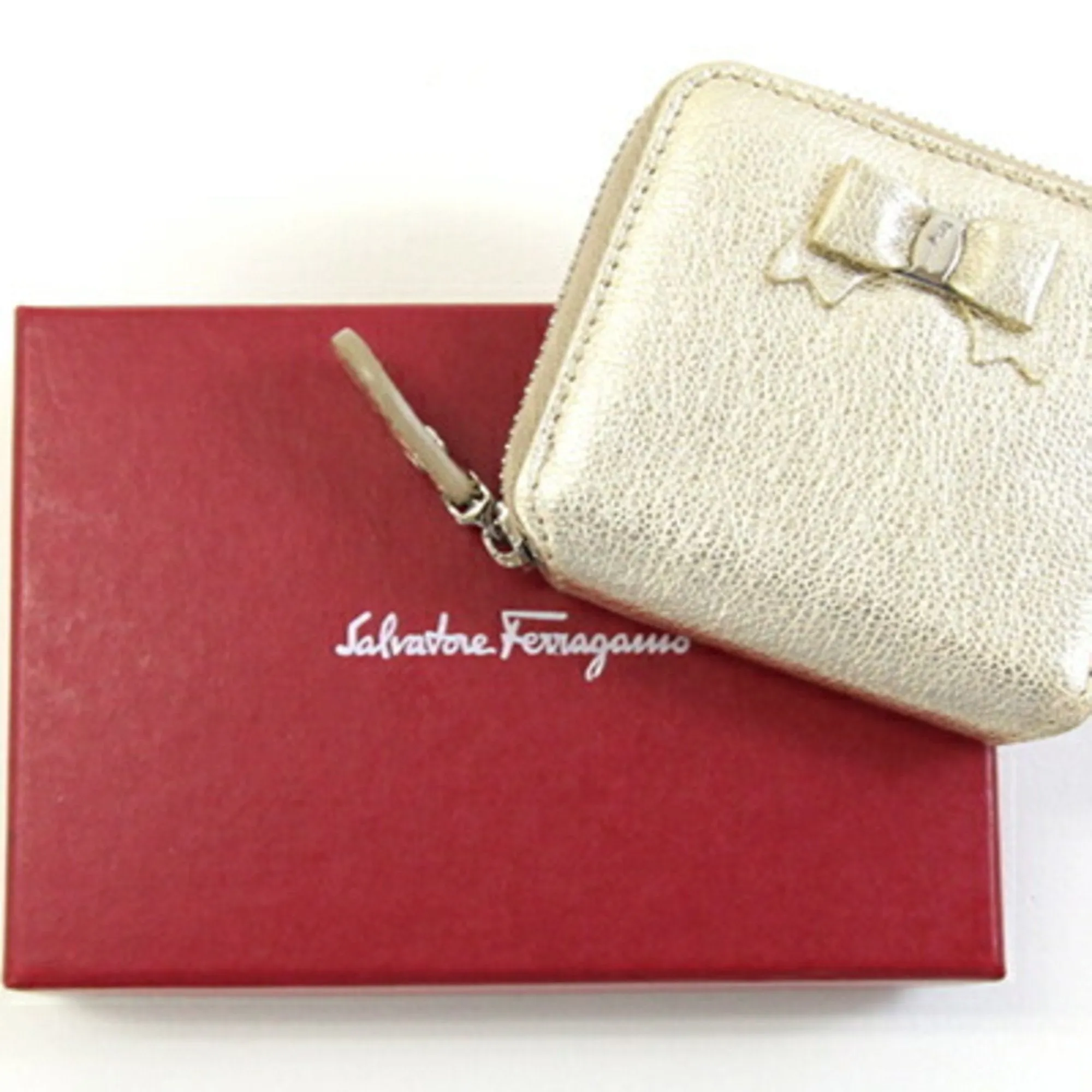 Salvatore Ferragamo Leather Coin Purse/Coin Case (Pre-Owned)