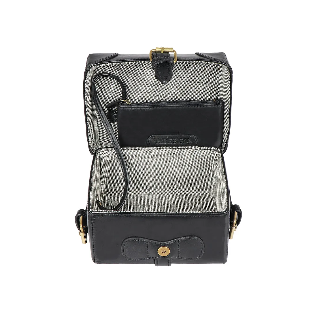 SMALL BOXY SLING BAG