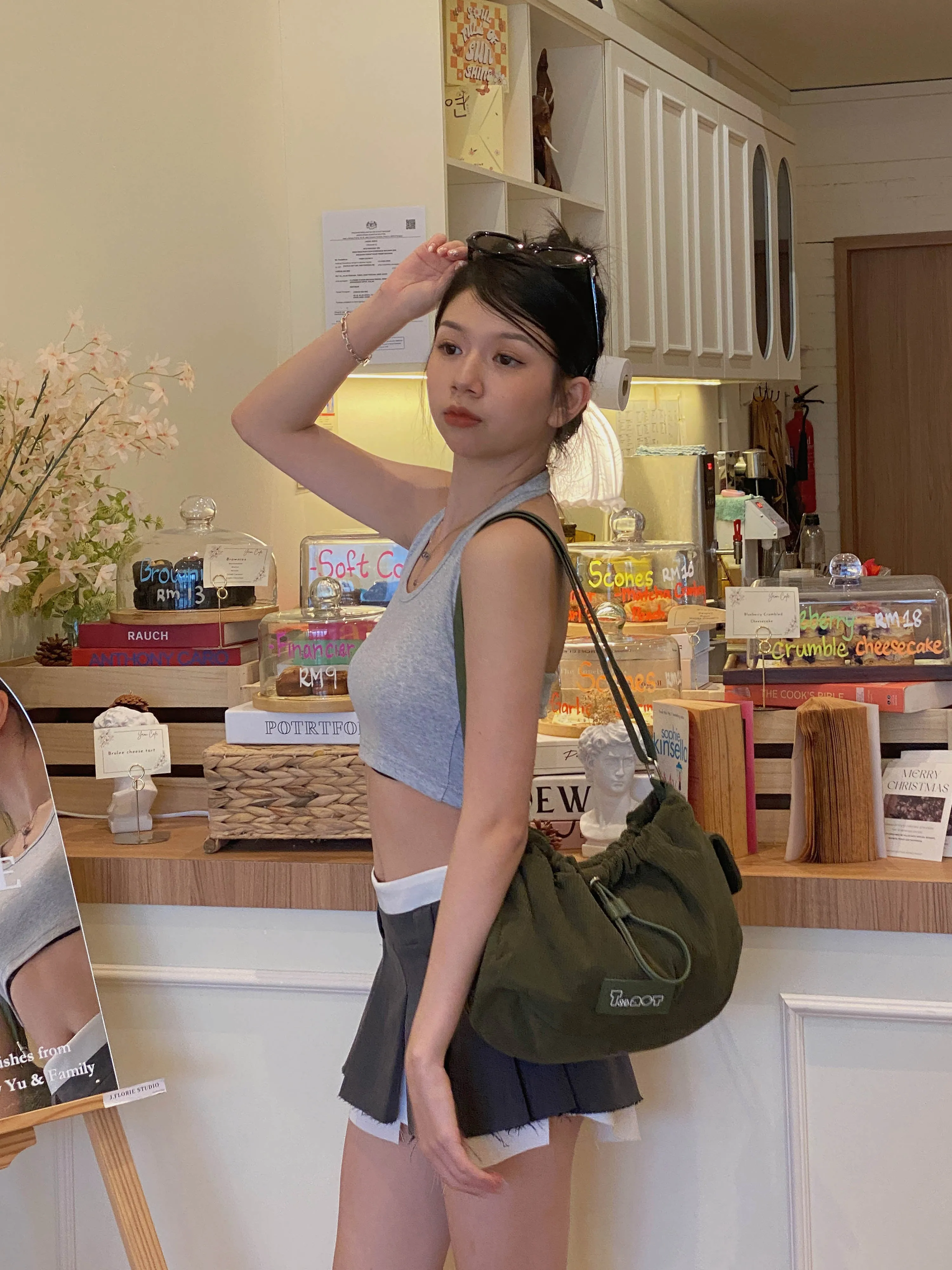 Toast Cream Puff Collection ARMY GREEN
