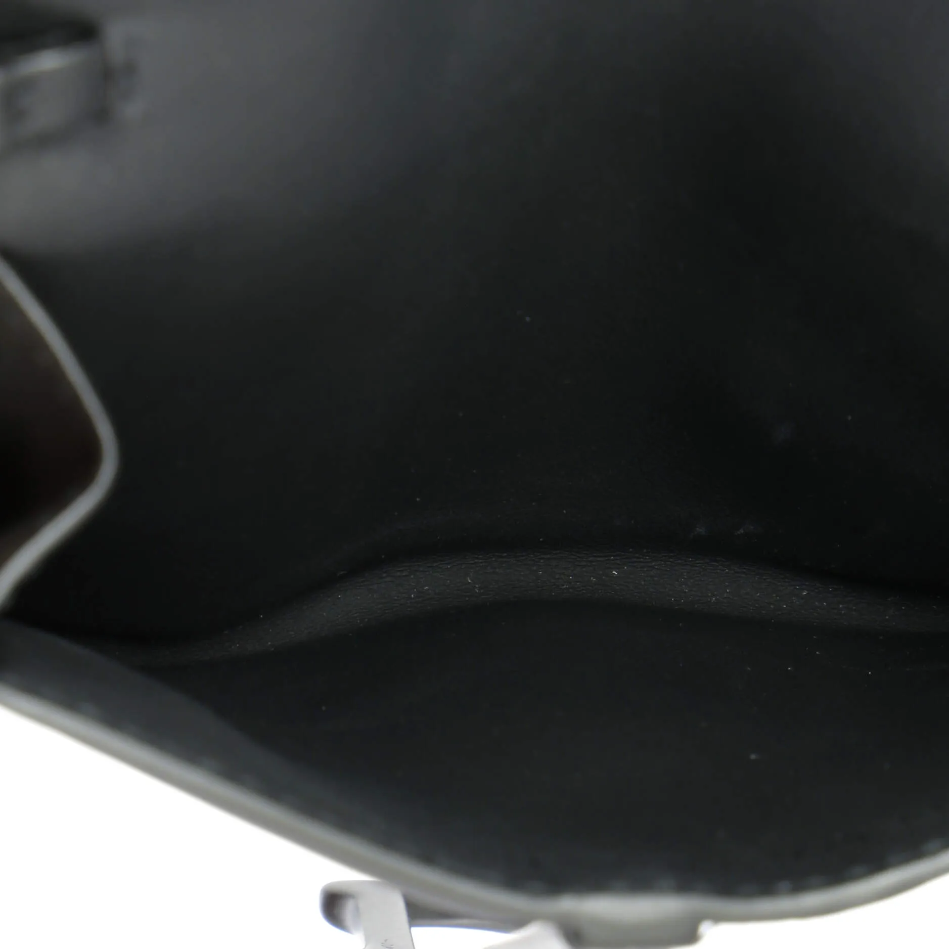 Ultra Matte Saddle Nano Pouch Leather