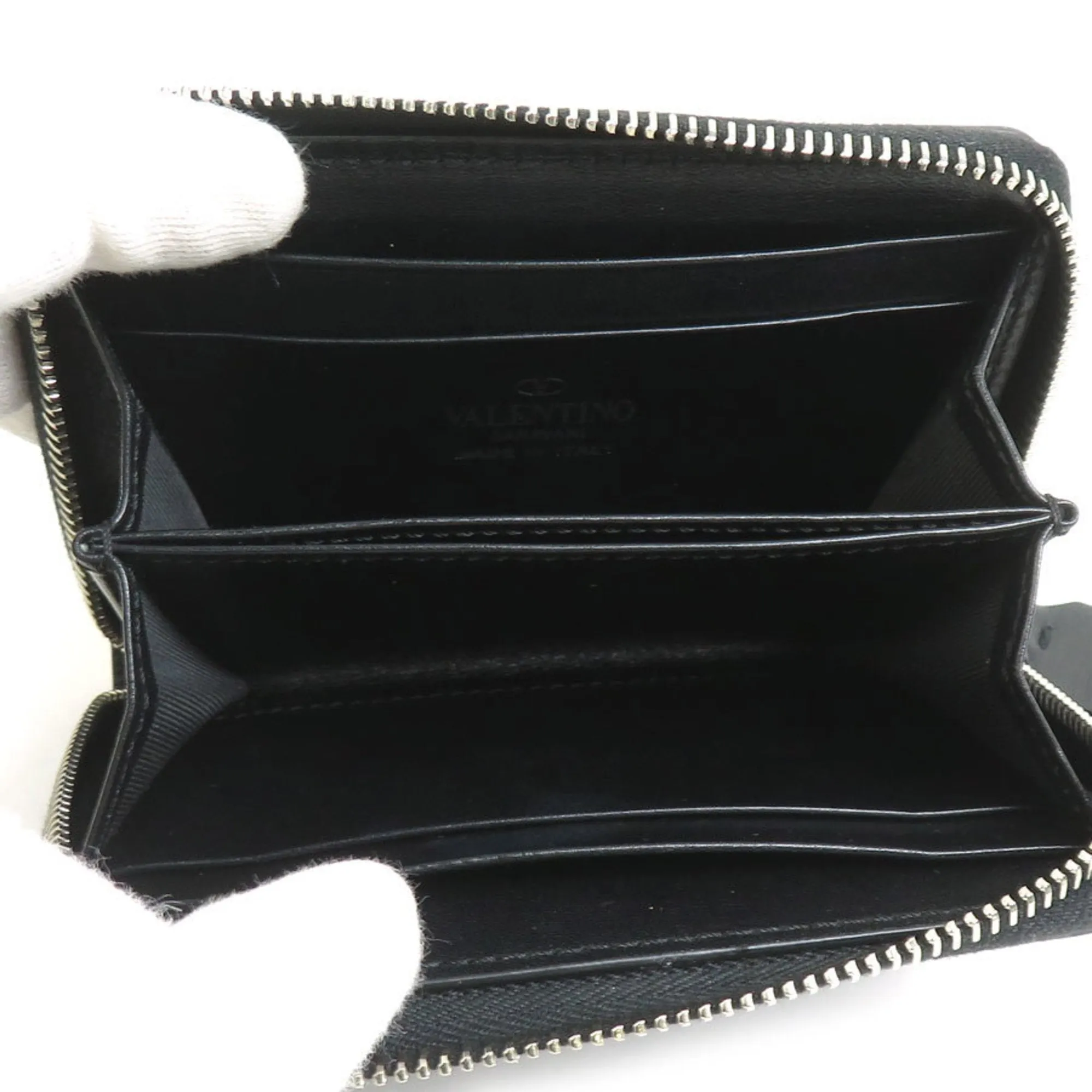 Valentino Garavani Leather Coin Purse/Coin Case (Pre-Owned)