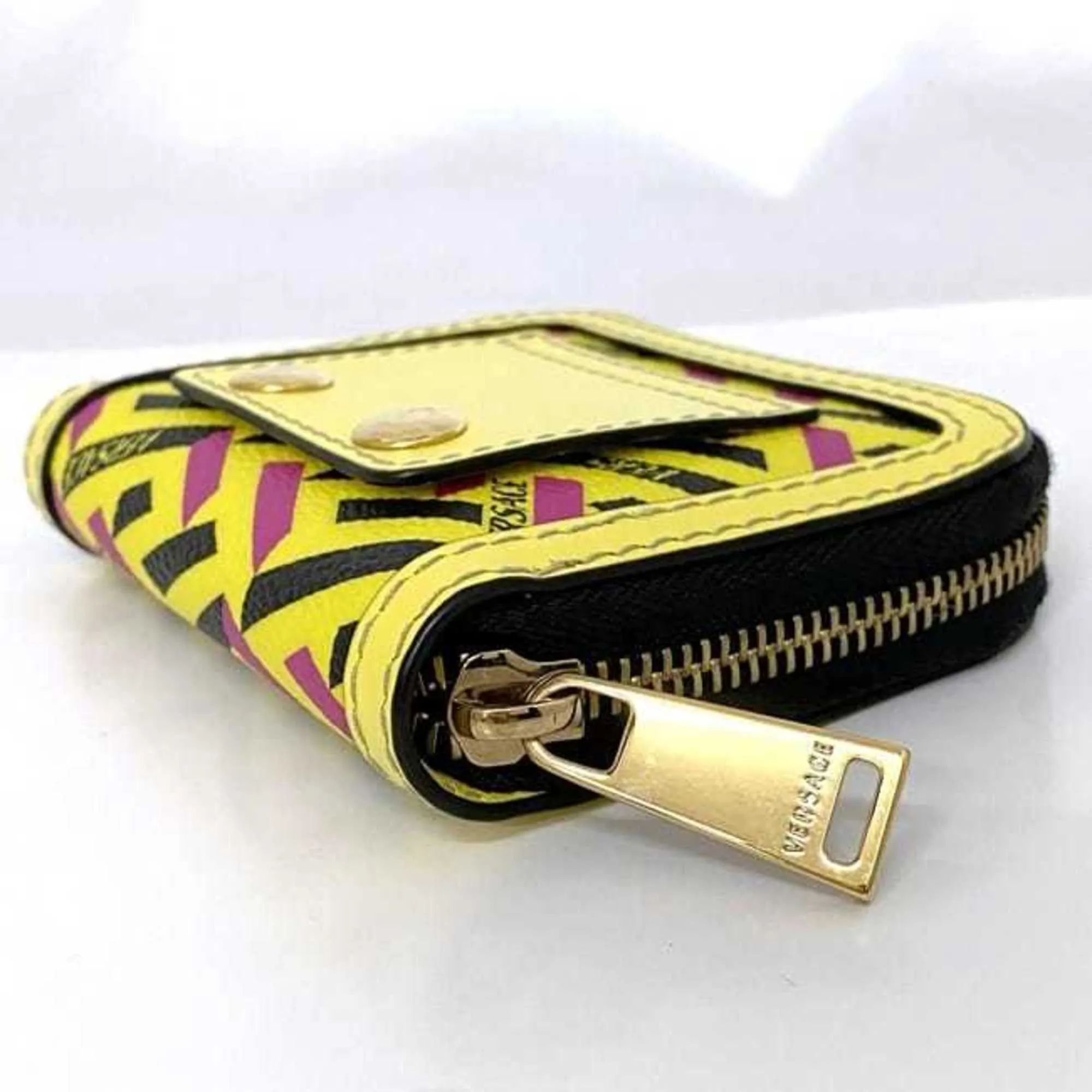 Versace  Leather Coin Purse/Coin Case (Pre-Owned)