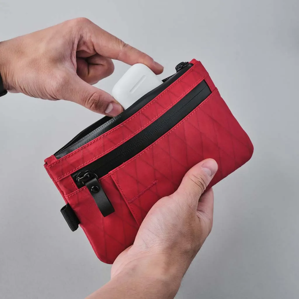 Zip Clutch