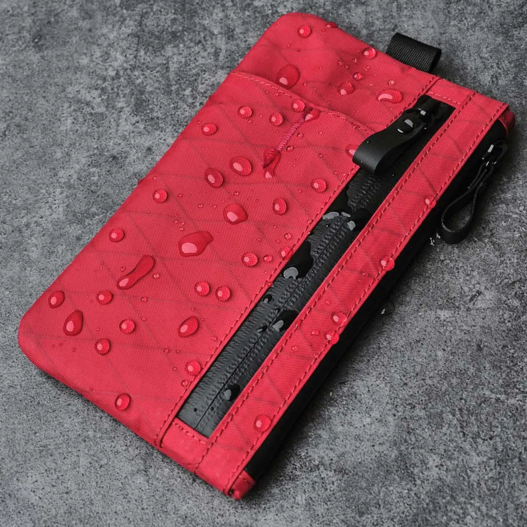 Zip Clutch