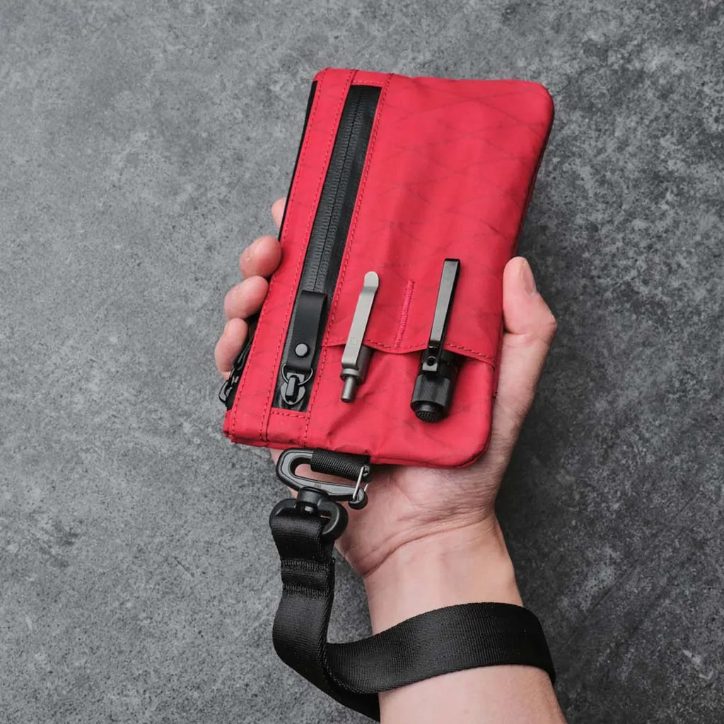 Zip Clutch